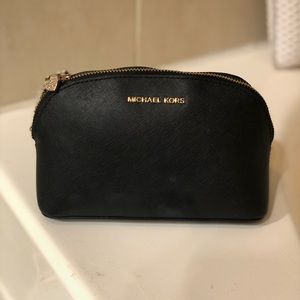 Michael Kors Jet Set Makeup Bag